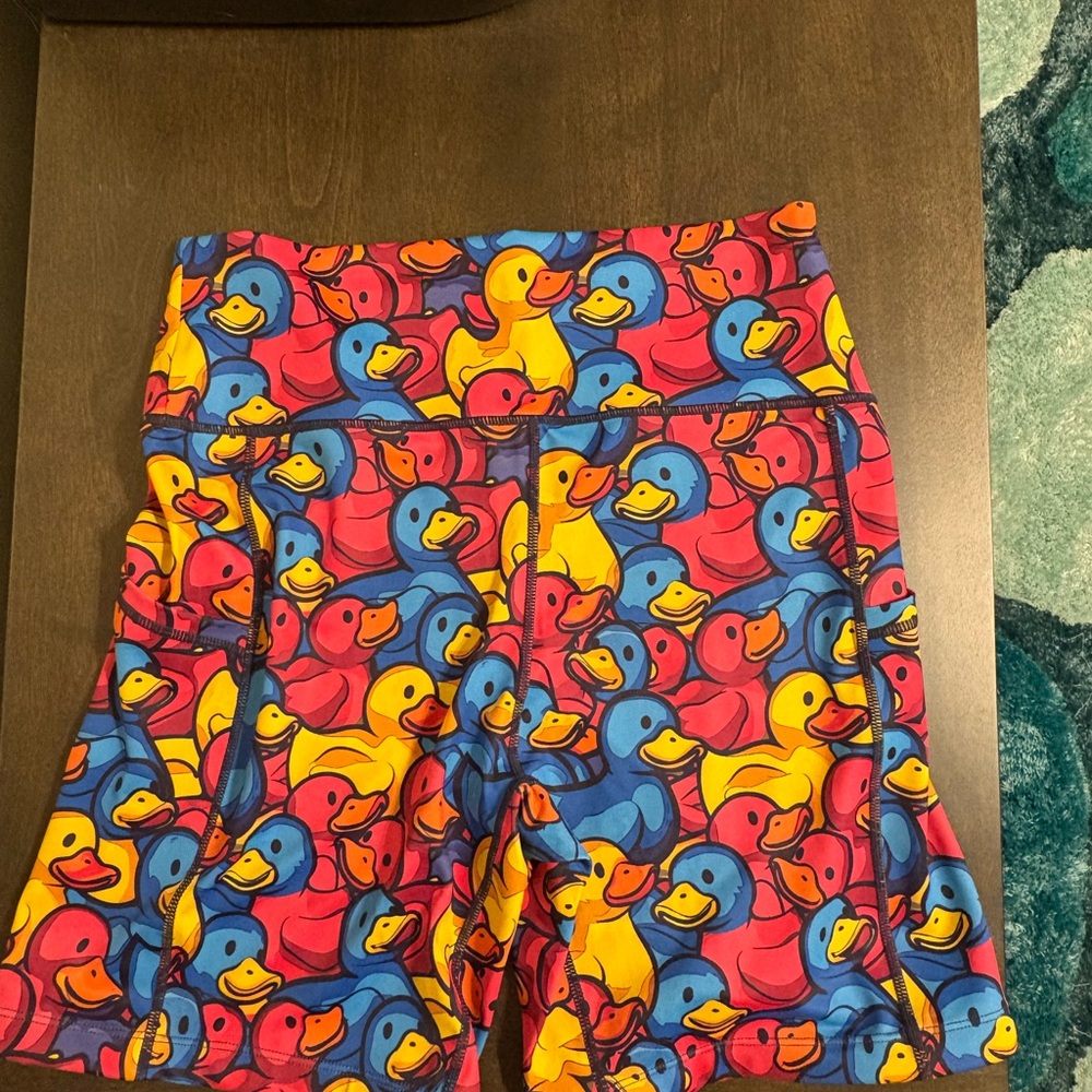 Feeling Ducky? CVG L 7in shorts